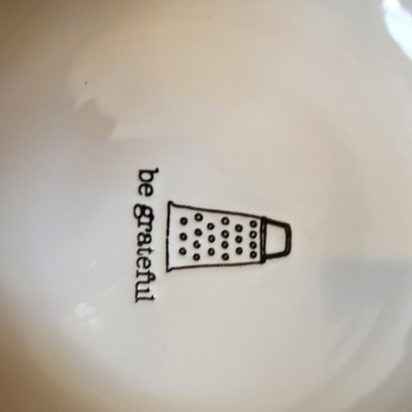 Pier 1  APPETIZER PLATES SET OF 4 NWT. 6IN. - Picture 7 of 9